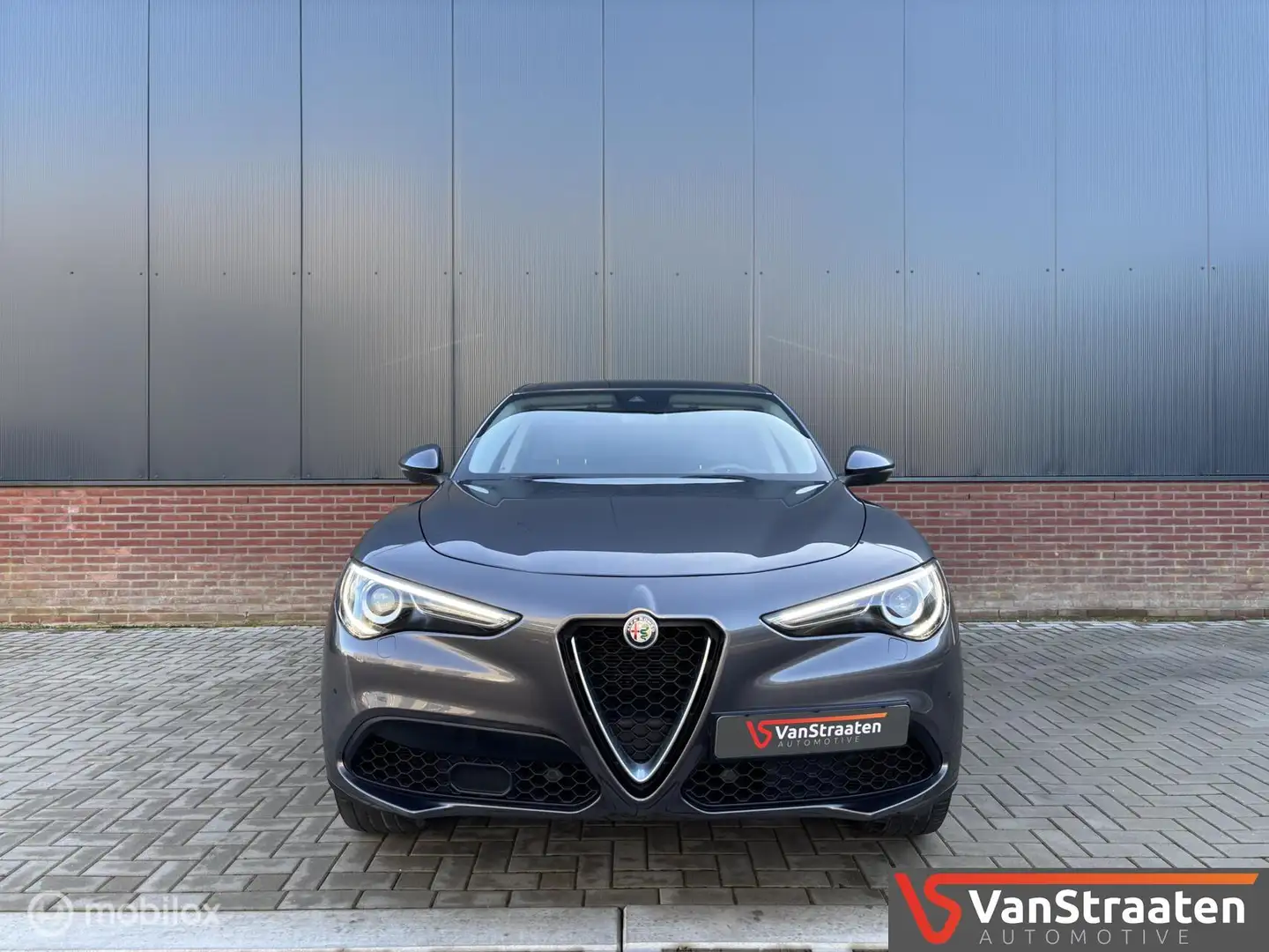 Alfa Romeo Stelvio 2.0 T AWD Super | Panorama | Memory | Nav Grau - 2