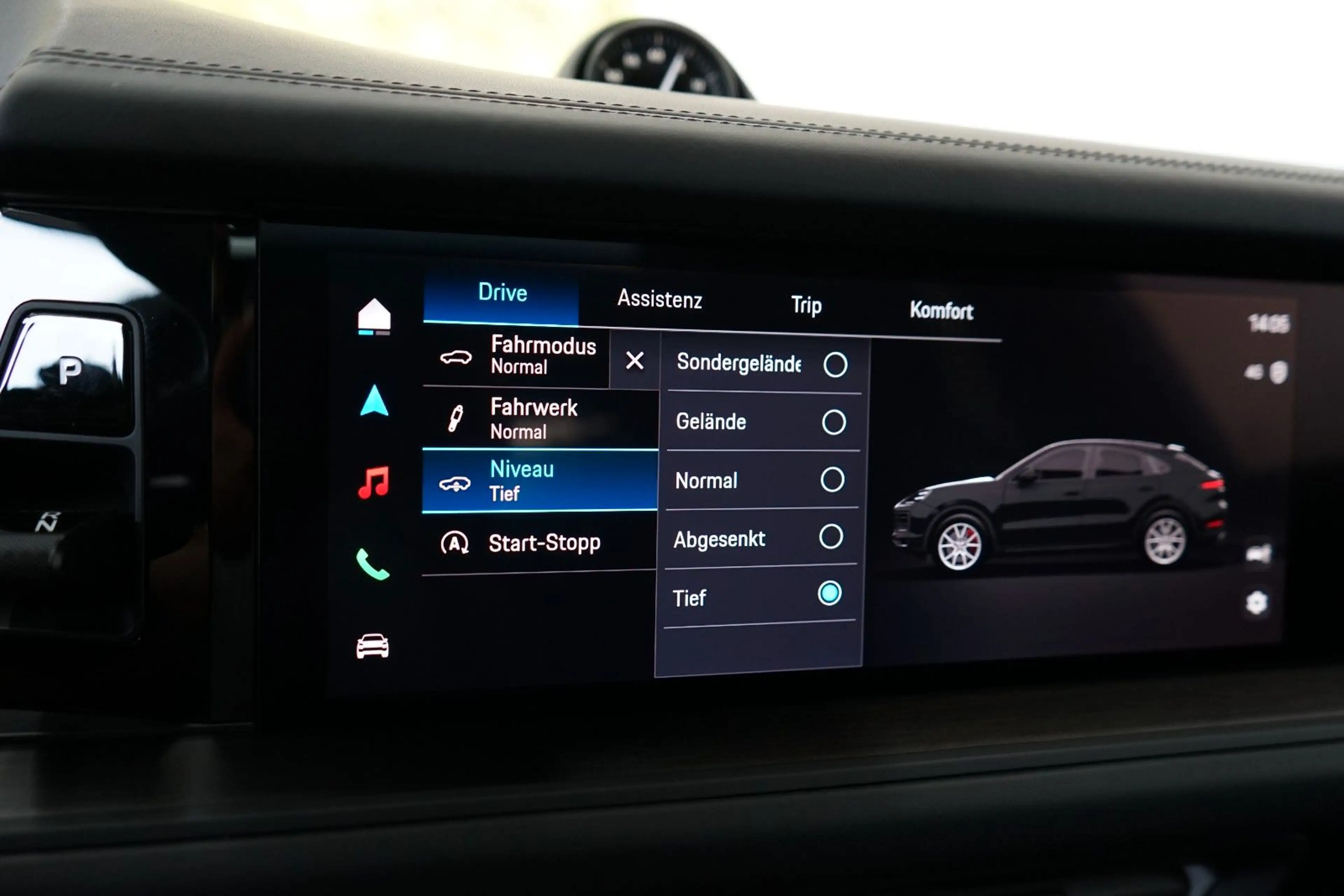 Porsche Cayenne Coupe Black Edition/P-Display/18W/22z — photo 17