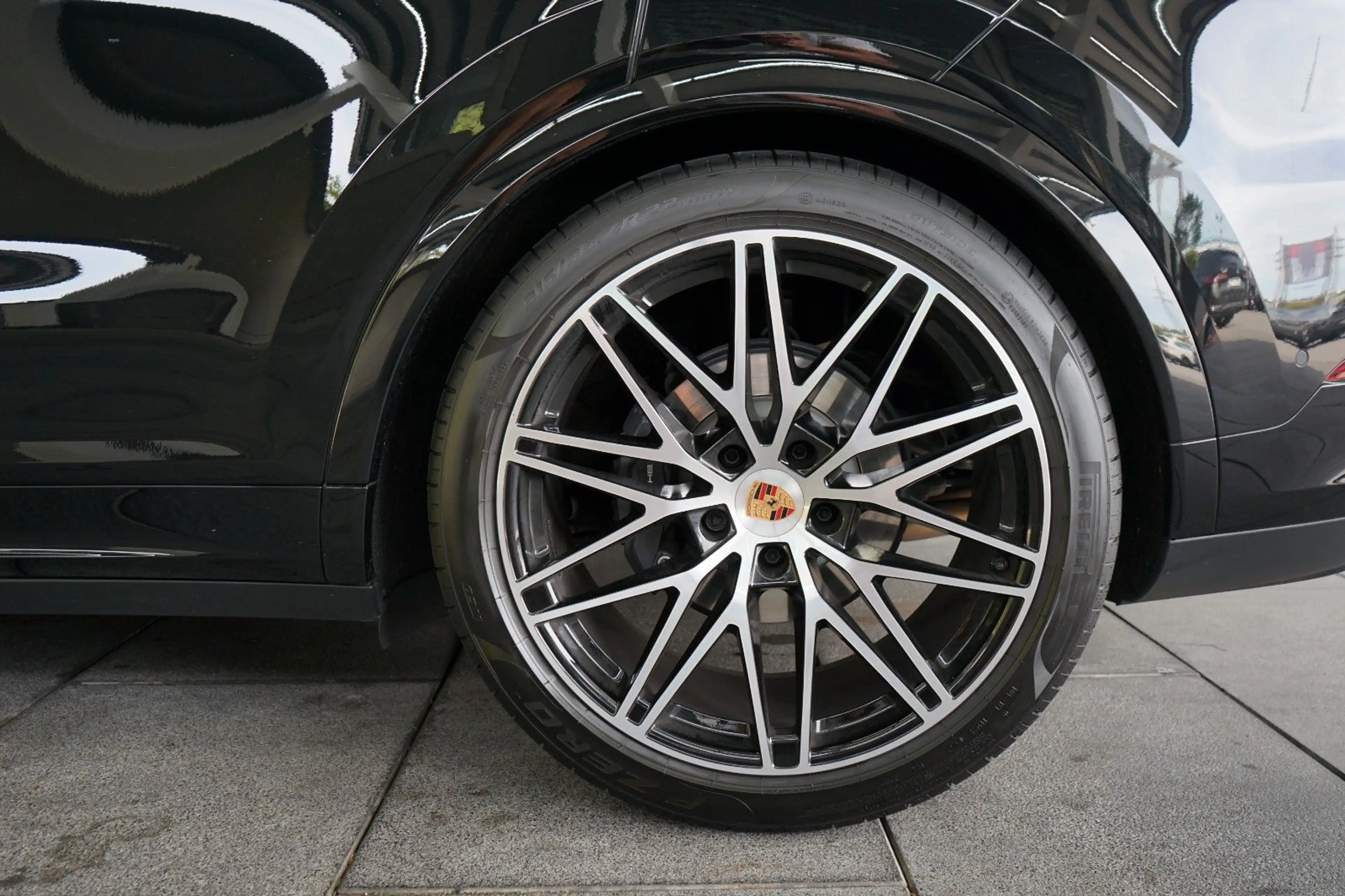 Porsche Cayenne Coupe Black Edition/P-Display/18W/22z — photo 30