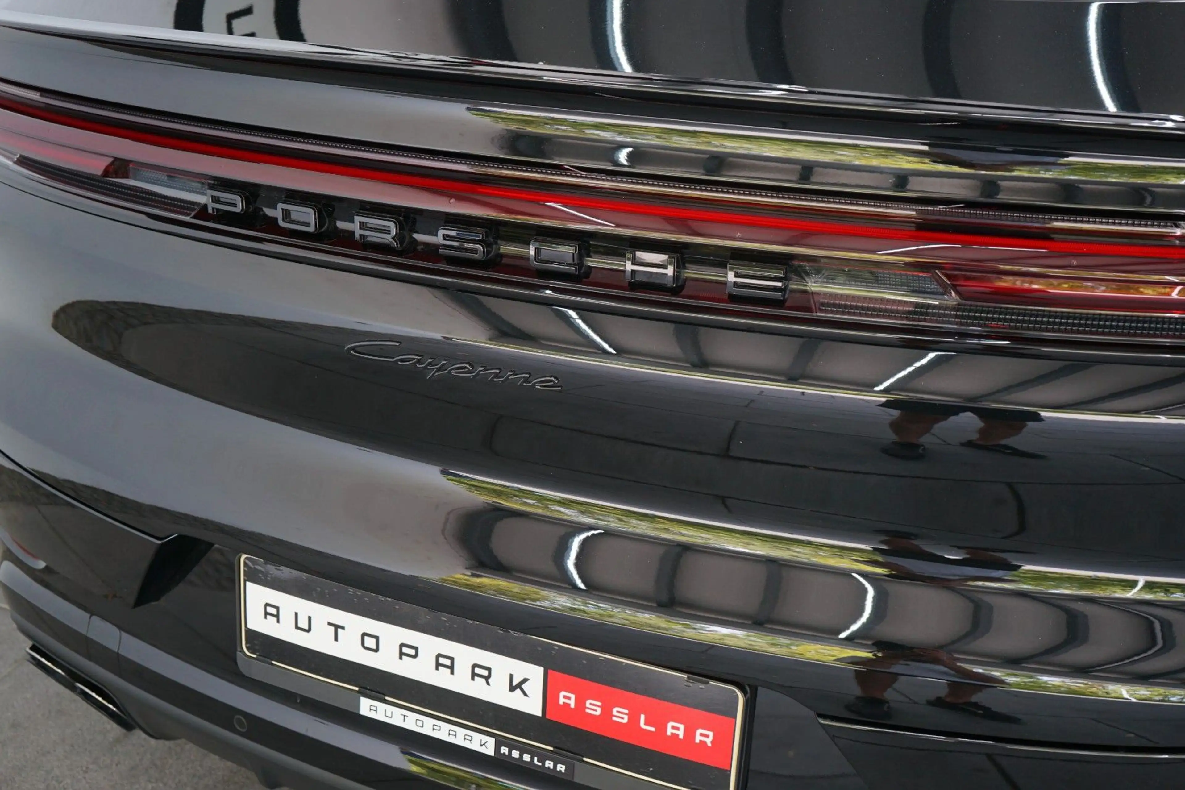 Porsche Cayenne Coupe Black Edition/P-Display/18W/22z — photo 4