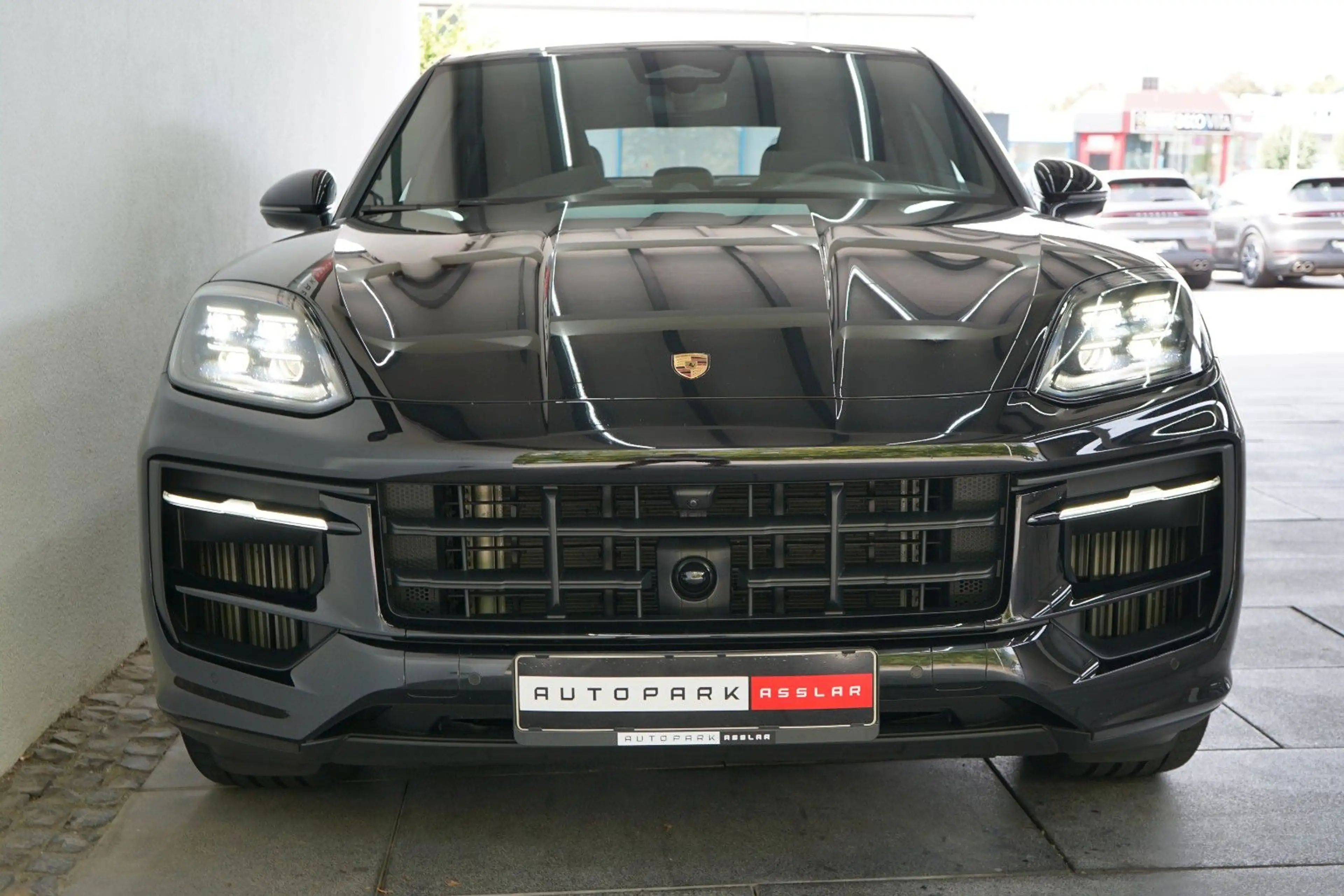 Porsche Cayenne Coupe Black Edition/P-Display/18W/22z — photo 34