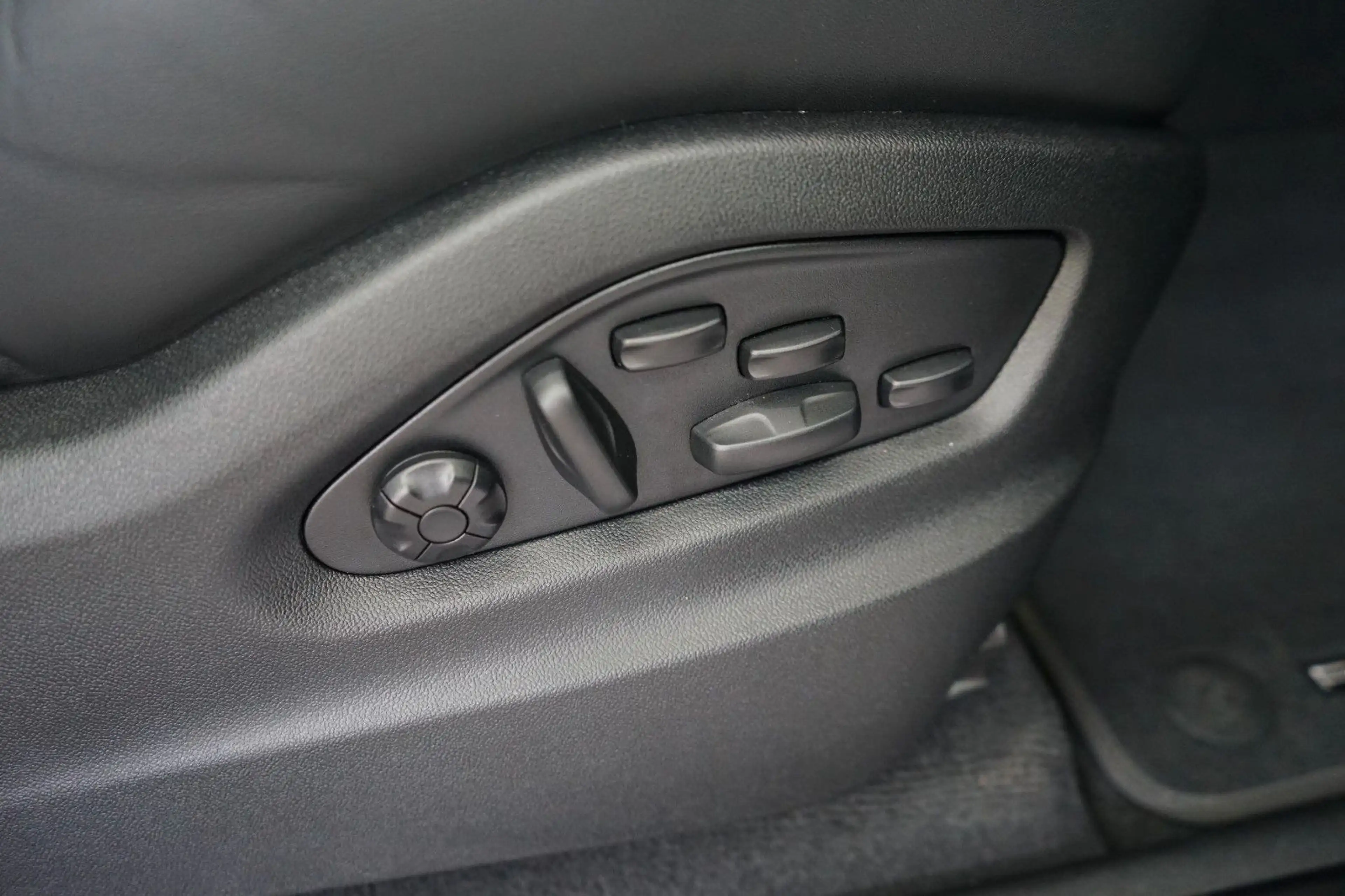 Porsche Cayenne Coupe Black Edition/P-Display/18W/22z — photo 8