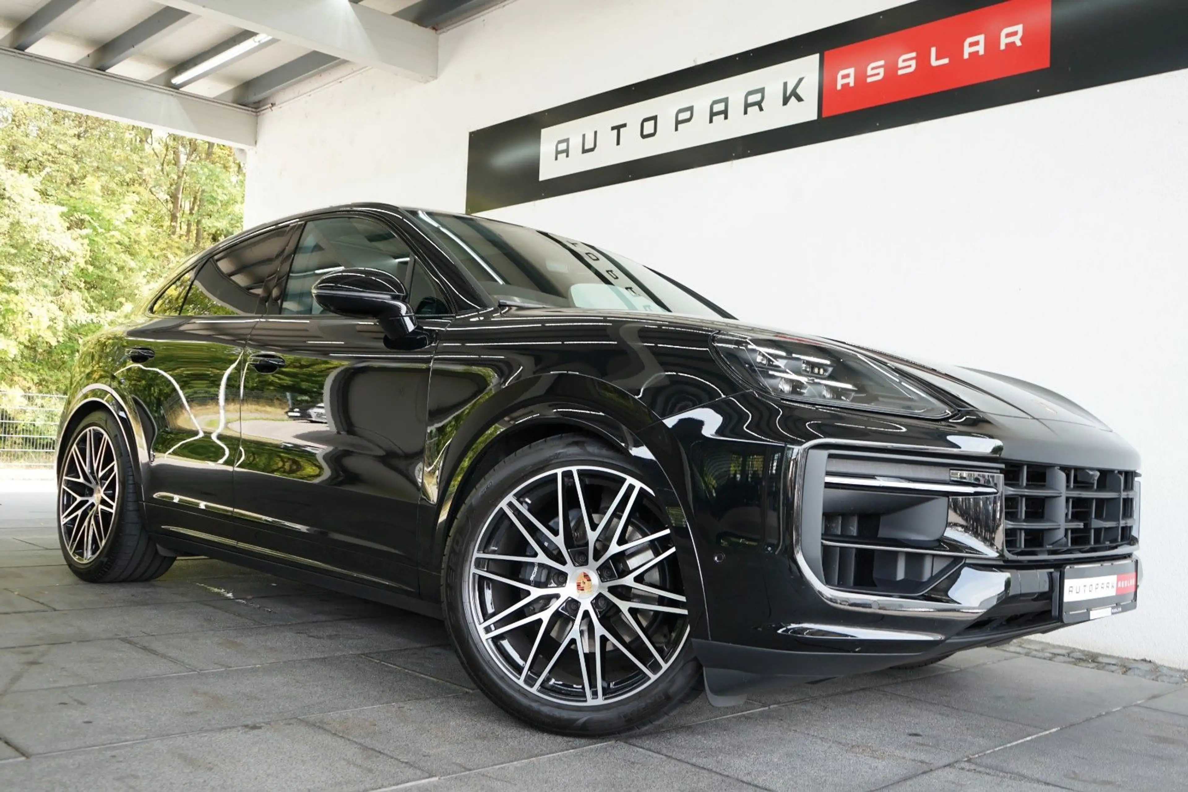 Porsche Cayenne Coupe Black Edition/P-Display/18W/22z — photo 6