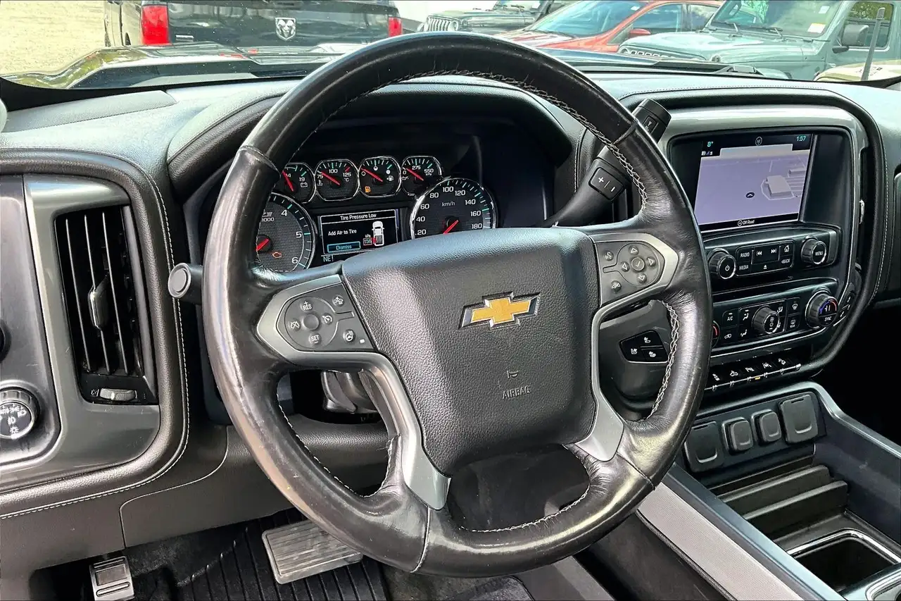 Chevrolet Silverado 1500 снимка Chevrolet Silverado 1500