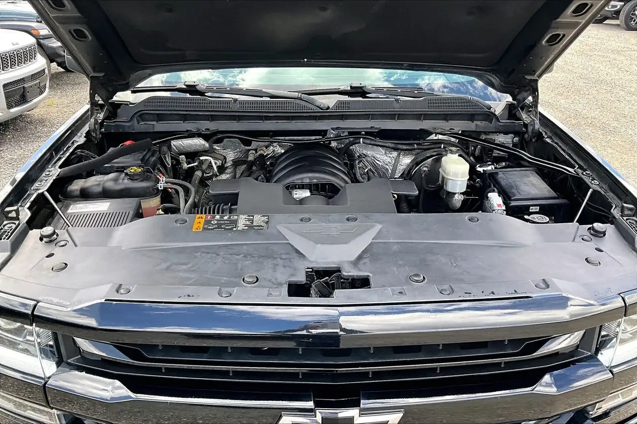 Chevrolet Silverado 1500 снимка Chevrolet Silverado 1500