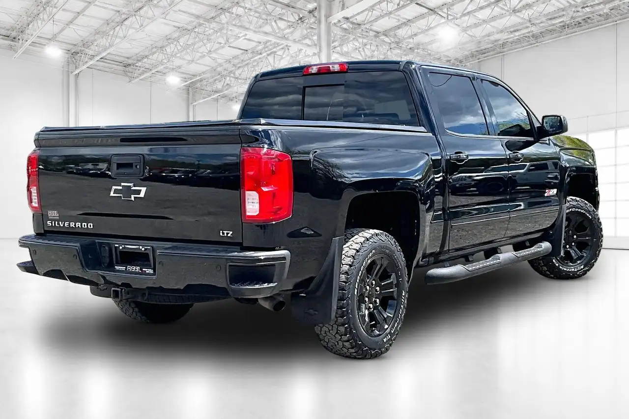 Chevrolet Silverado 1500 снимка Chevrolet Silverado 1500