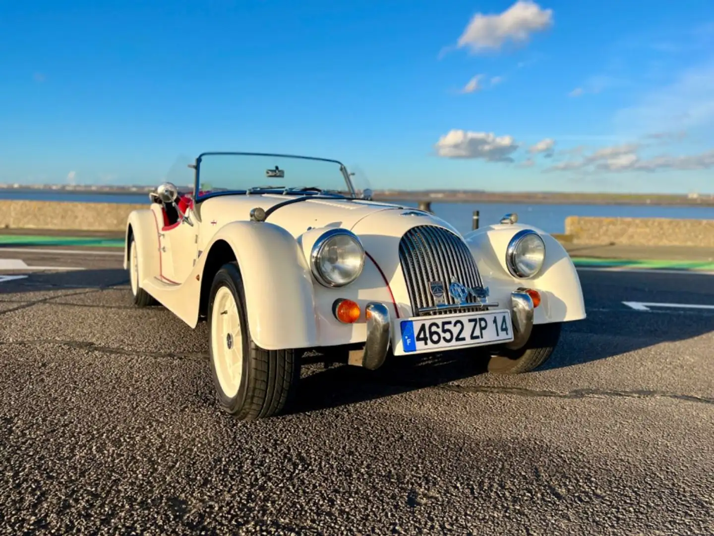 Morgan 4/4 Weiß - 2