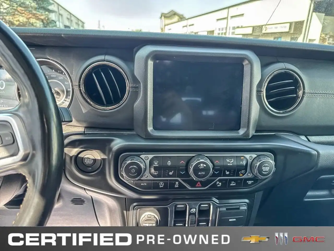 Jeep Gladiator снимка Jeep Gladiator