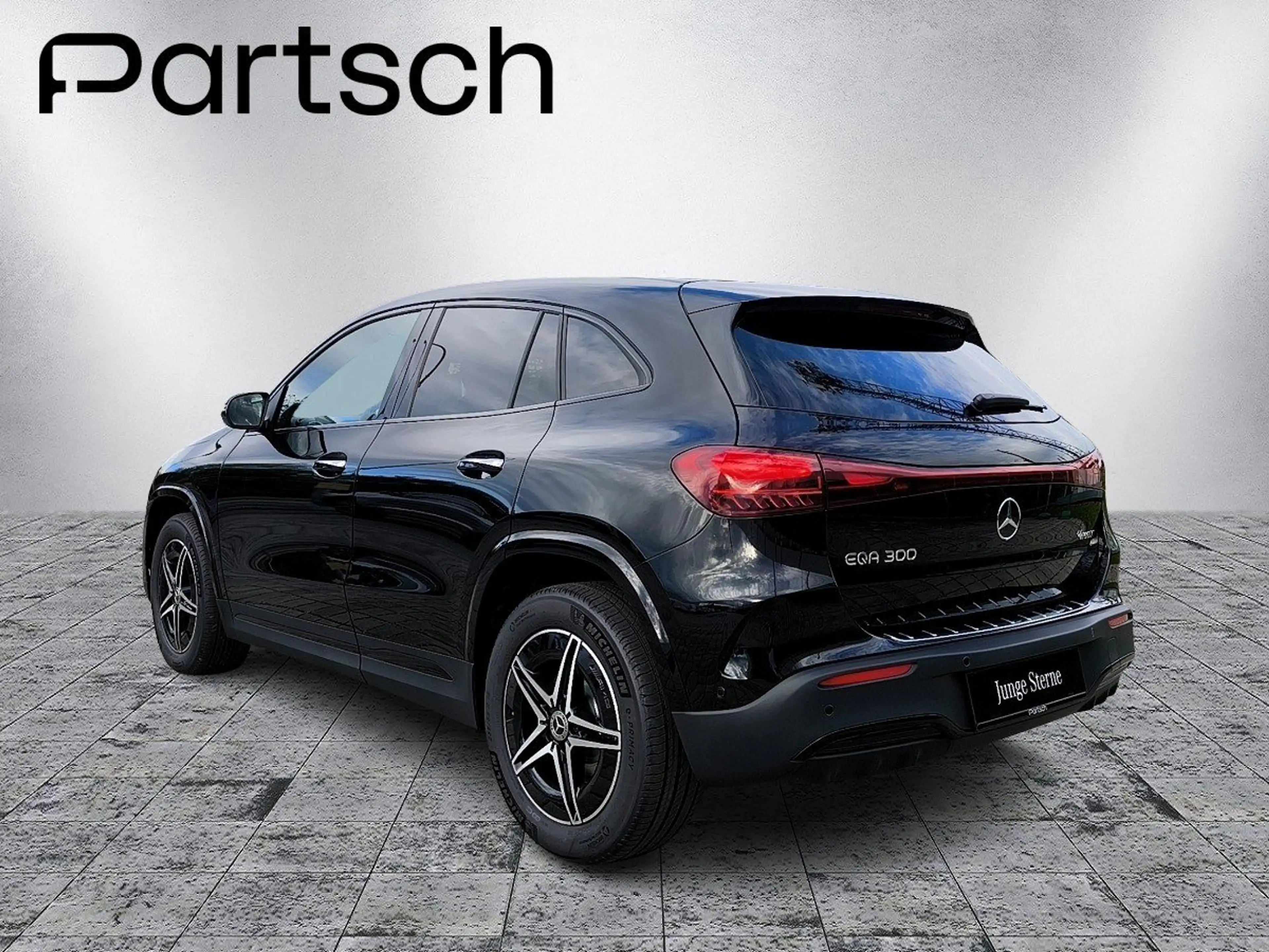 Mercedes-Benz EQA 300 4MATIC AMG-Line 70KW/H W-Paket — photo 3