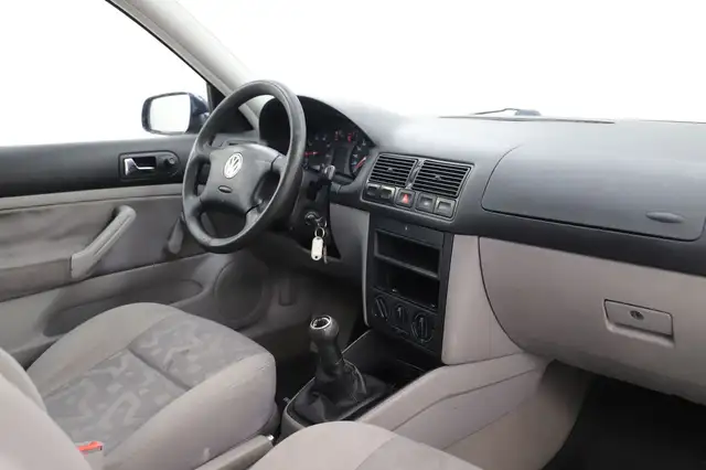 Volkswagen Golf view 15