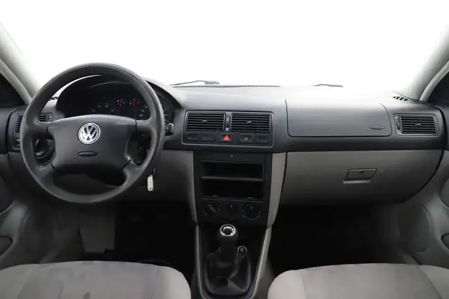 Volkswagen Golf view 14