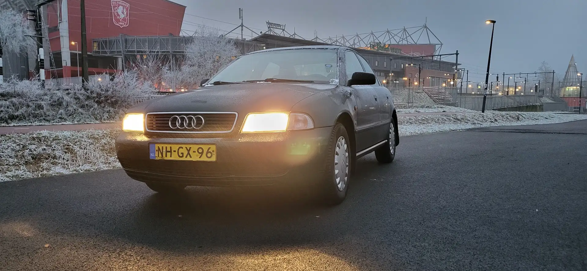 Audi A4 B5 Limousine 1.6 APK | NAP Verde - 1