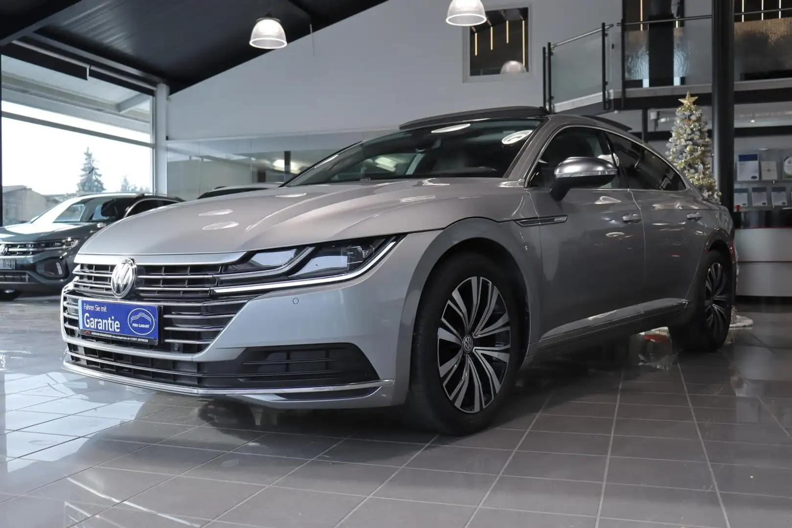 Volkswagen Arteon 1.5 TSI DSG Elegance *PANO*VIRTUAL*ACC* Silber - 2