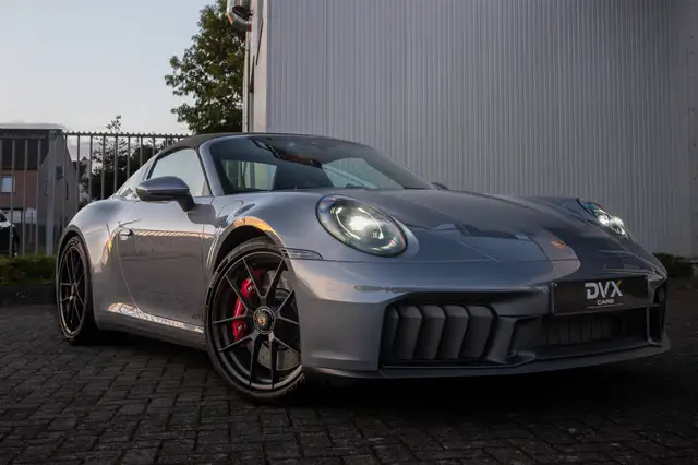 Porsche 992