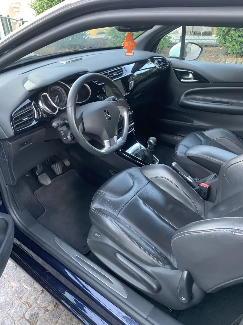 DS Automobiles DS 3 Bleu - 1