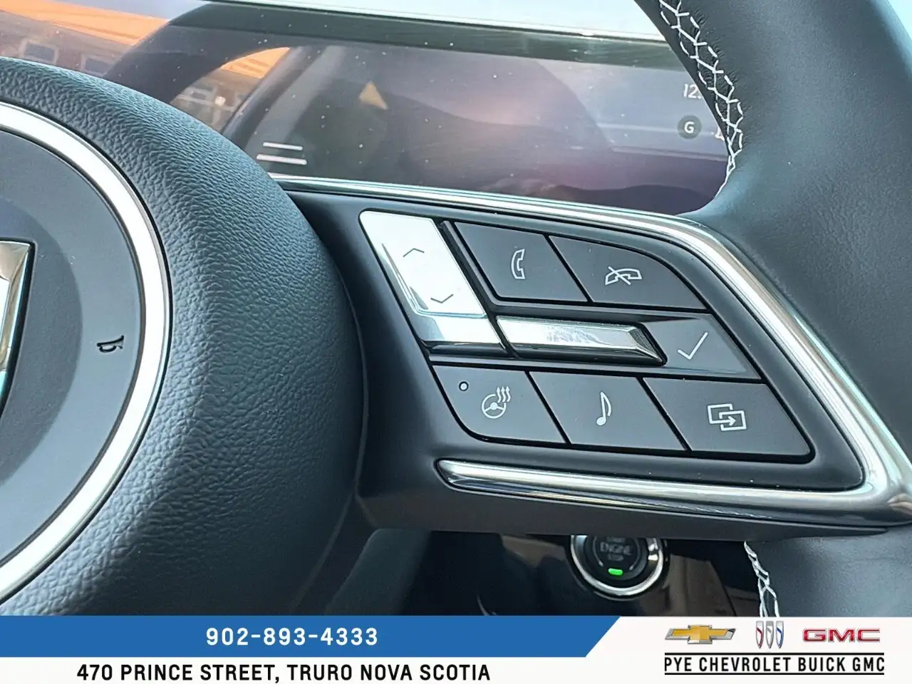 Buick Envision photo Buick Envision