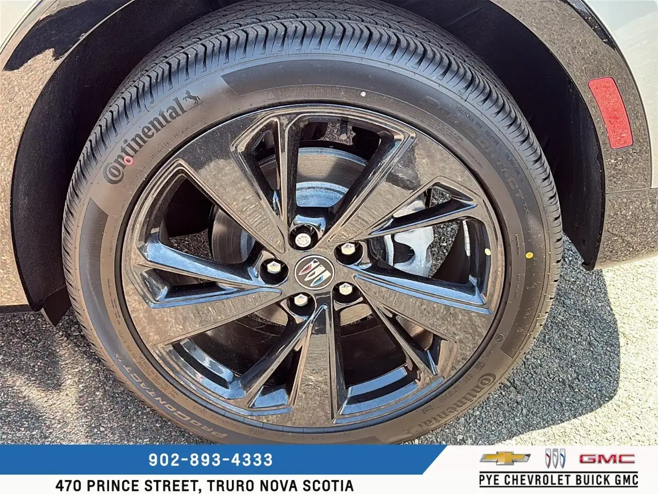 Buick Envision photo Buick Envision