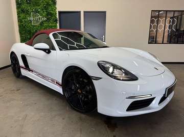 718 2.0 I TURBO 300cv