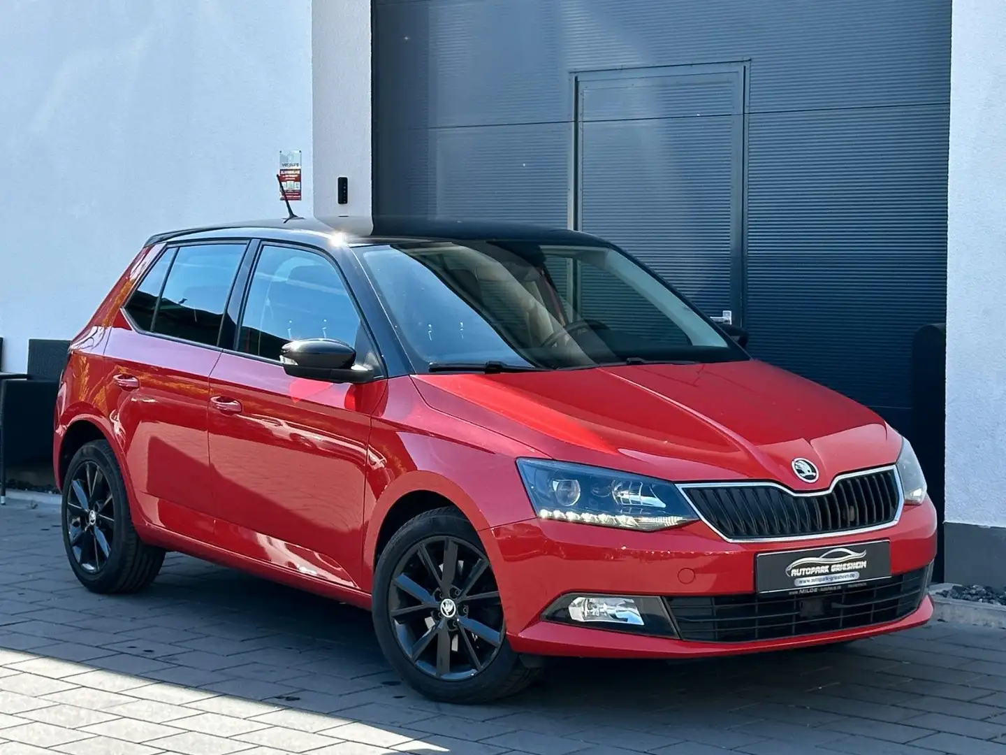 Skoda Fabia *STYLE-PAKET*1HAND*START-STOP*KLIMA*SHZ Rot - 1