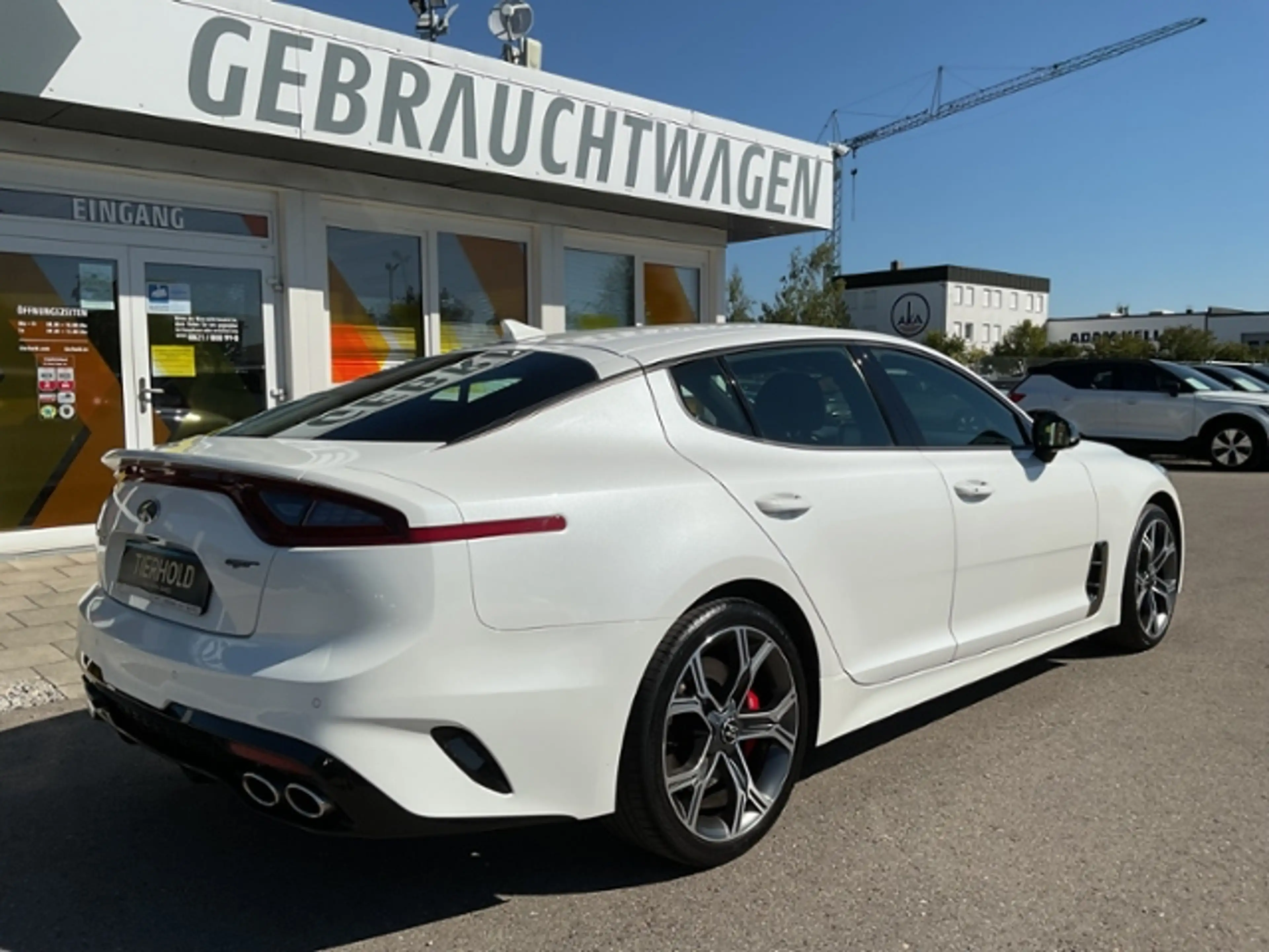 Kia Stinger 3,3 T GT 4WD HUD ACC BLIS Navi DAB — photo 7