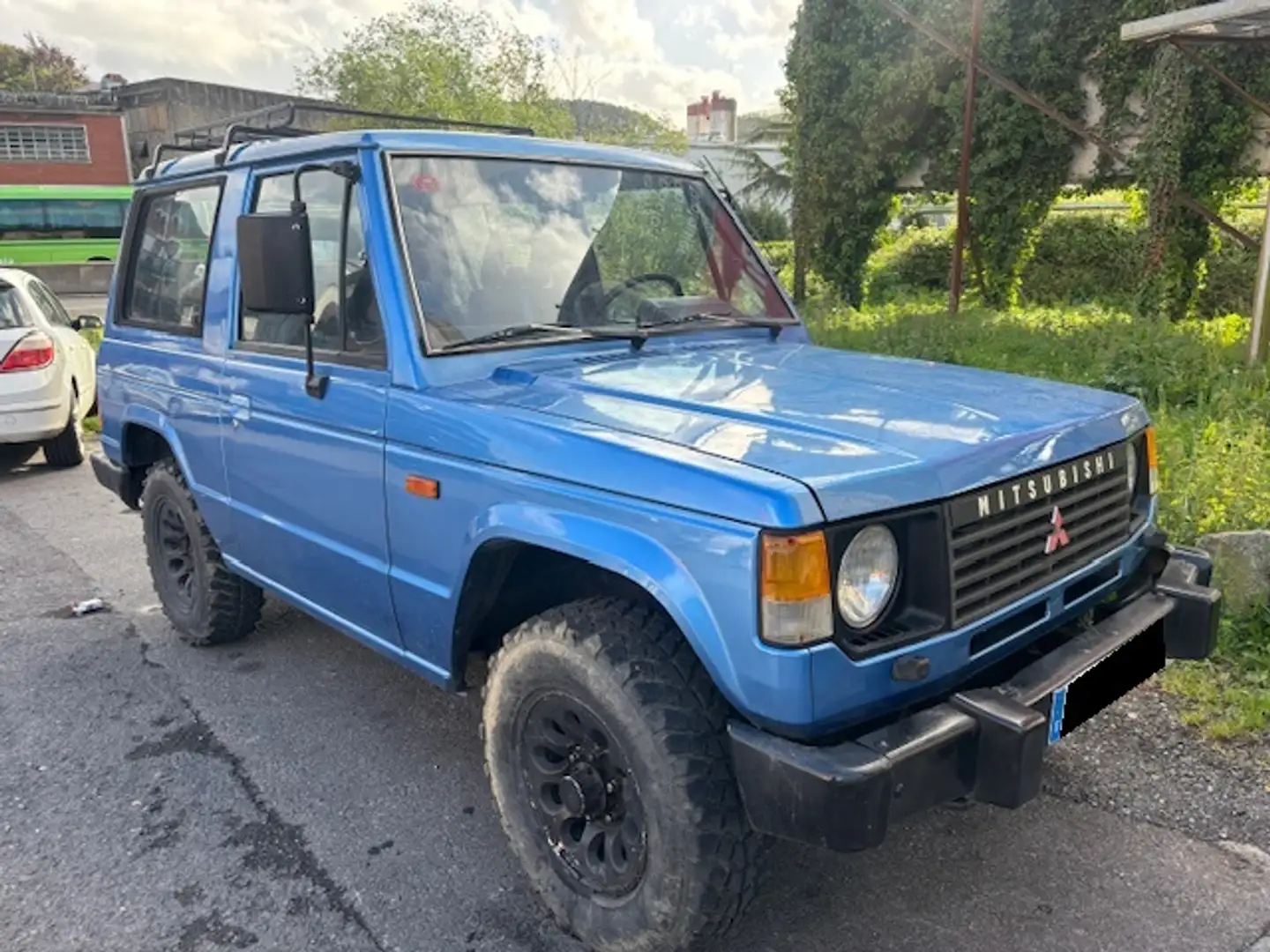 Mitsubishi Montero Corto 2.5 Td Azul - 1