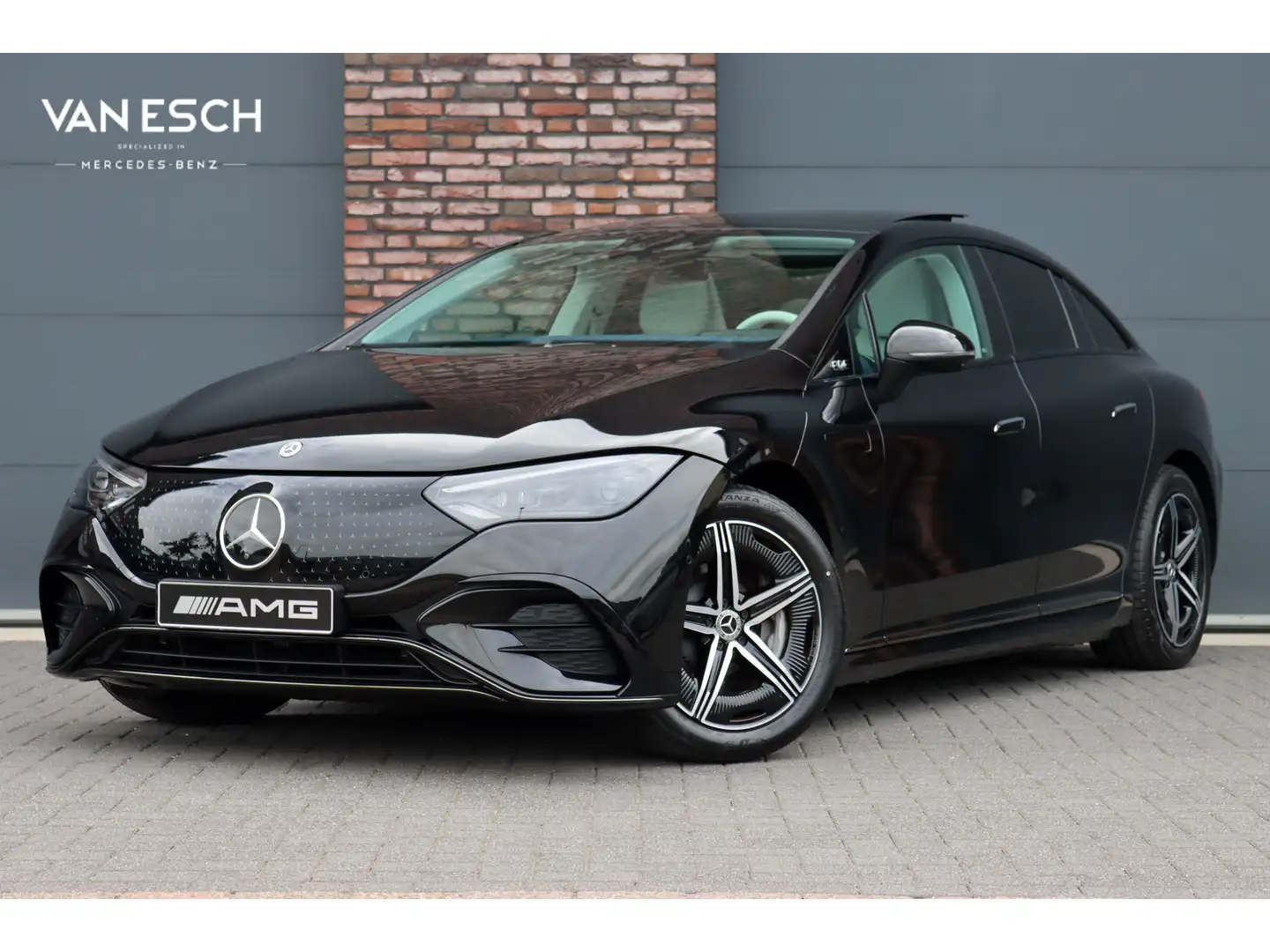 Mercedes-Benz EQE 300 AMG Line Premium 89 kWh | Achterasbesturing | Dist Zwart - 1