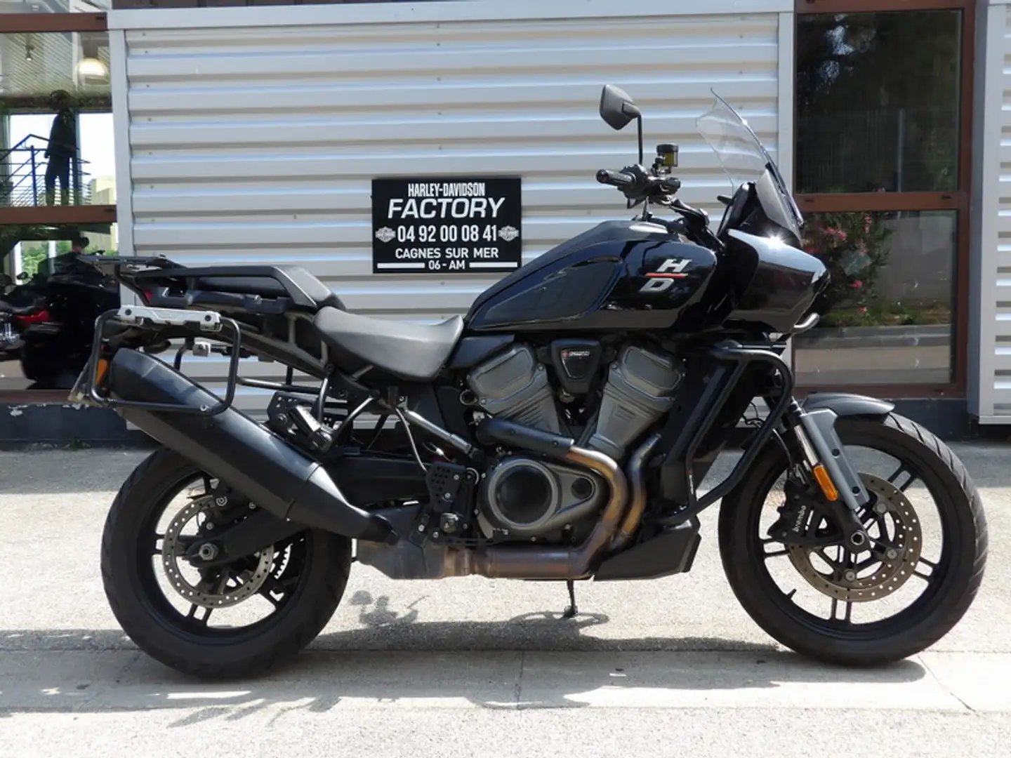 Harley-Davidson Pan America Noir - 1