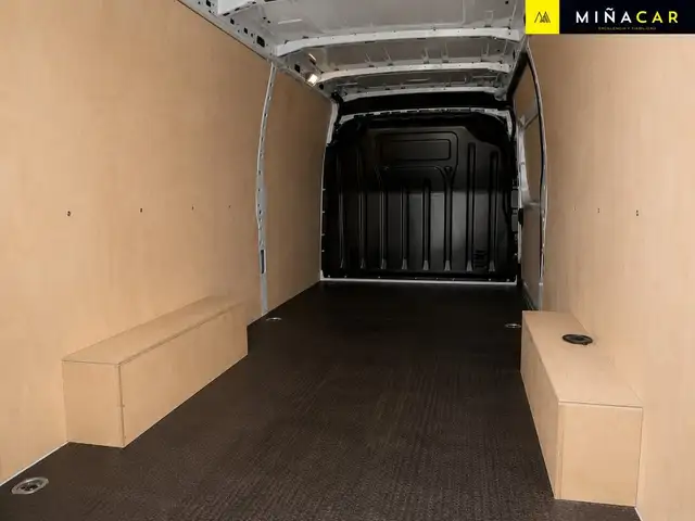 Renault Master view 4