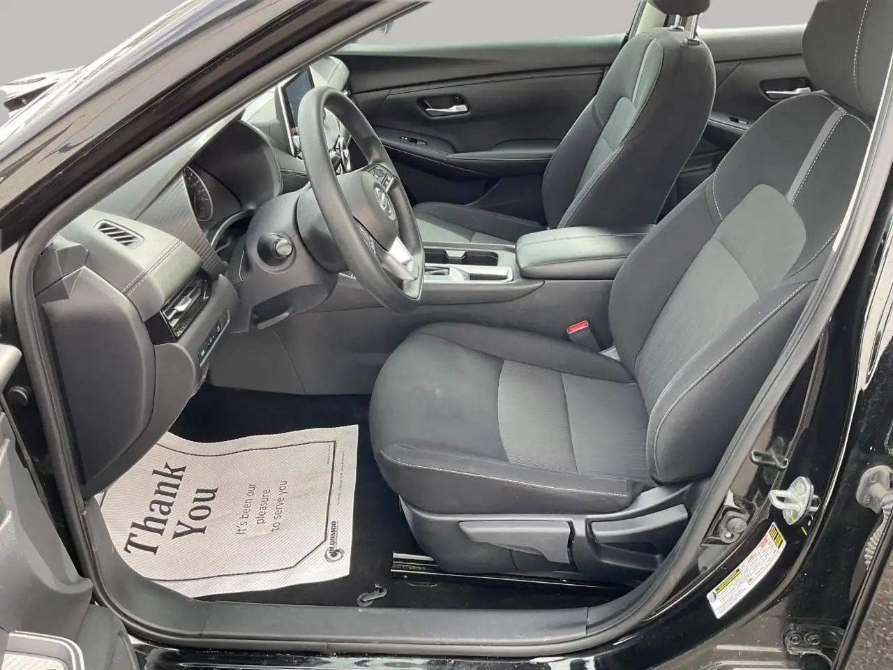 Nissan Sentra снимка Nissan Sentra