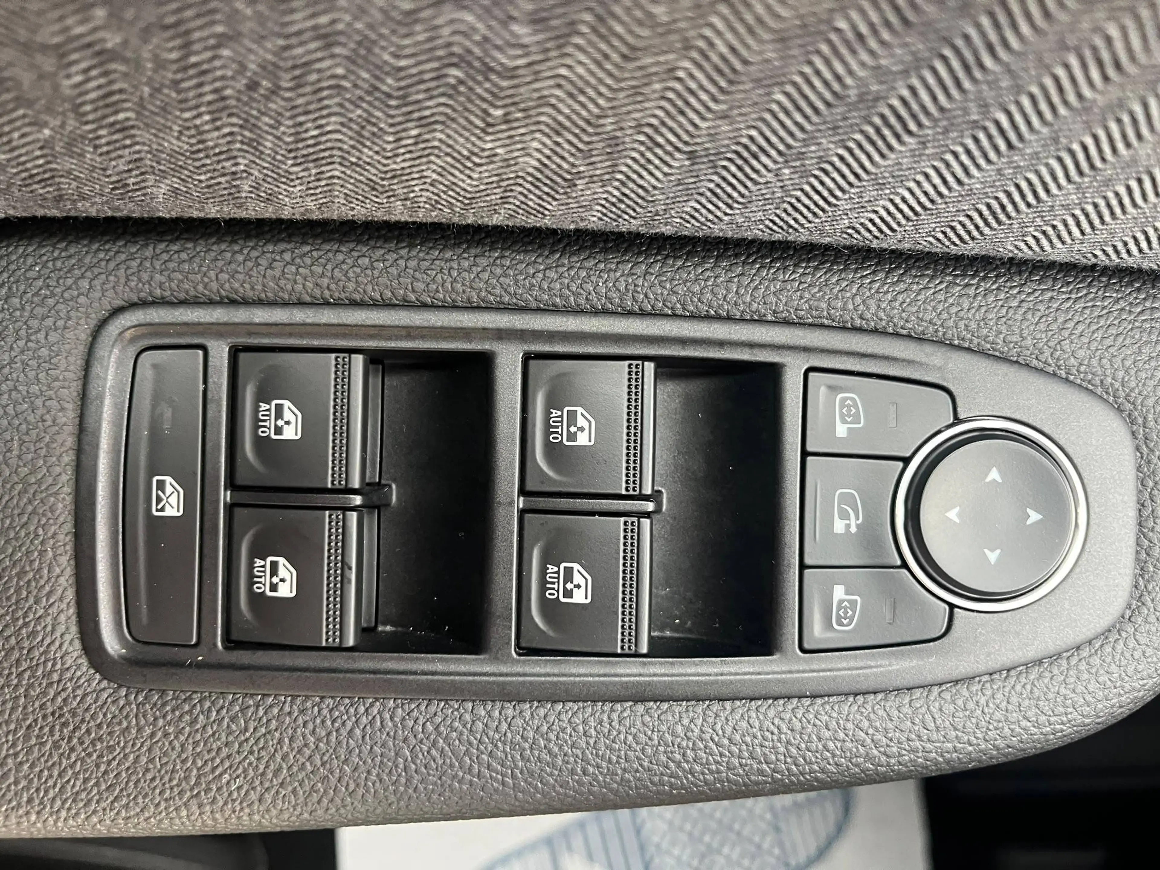 Renault Clio Clio 1.0 TCe Techno — photo 5