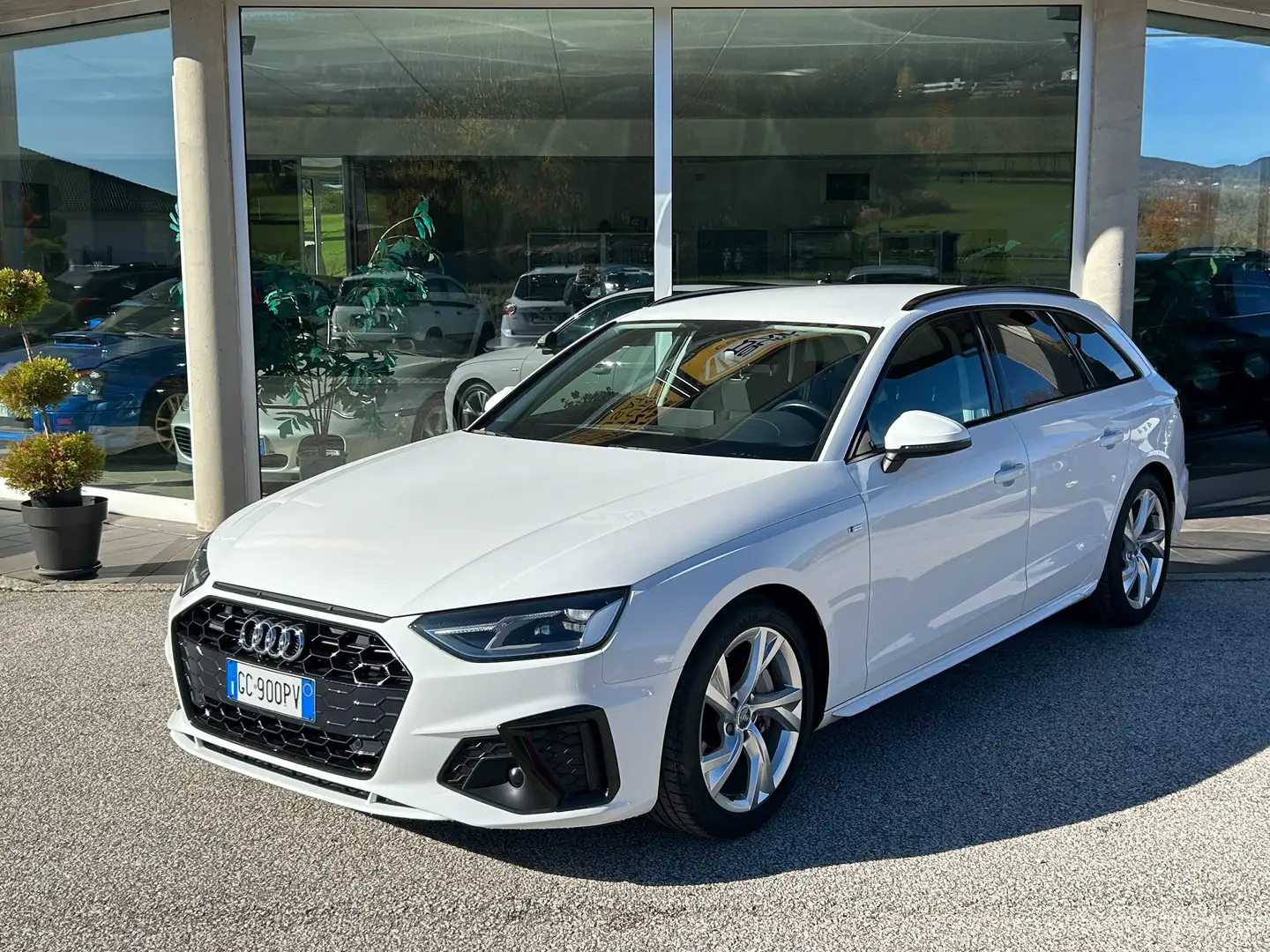 Audi A4 S LINE Avant 40 2.0 tdi quattro 204cv s-tronic Blanc - 1