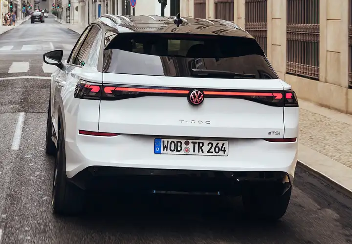 Volkswagen T-Roc Edition 2.0 TDI (2021) 2021, foto 21