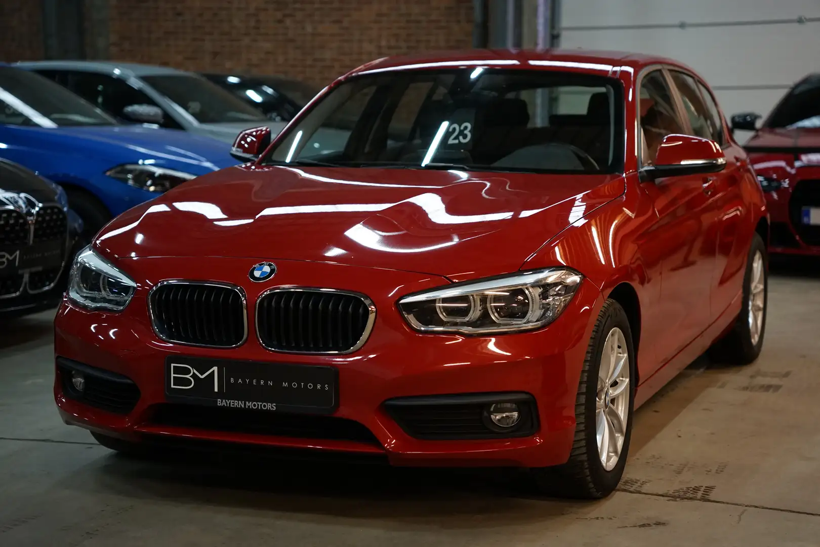 BMW 116 i Benzine LED Navi Facelift Garantie Rojo - 1