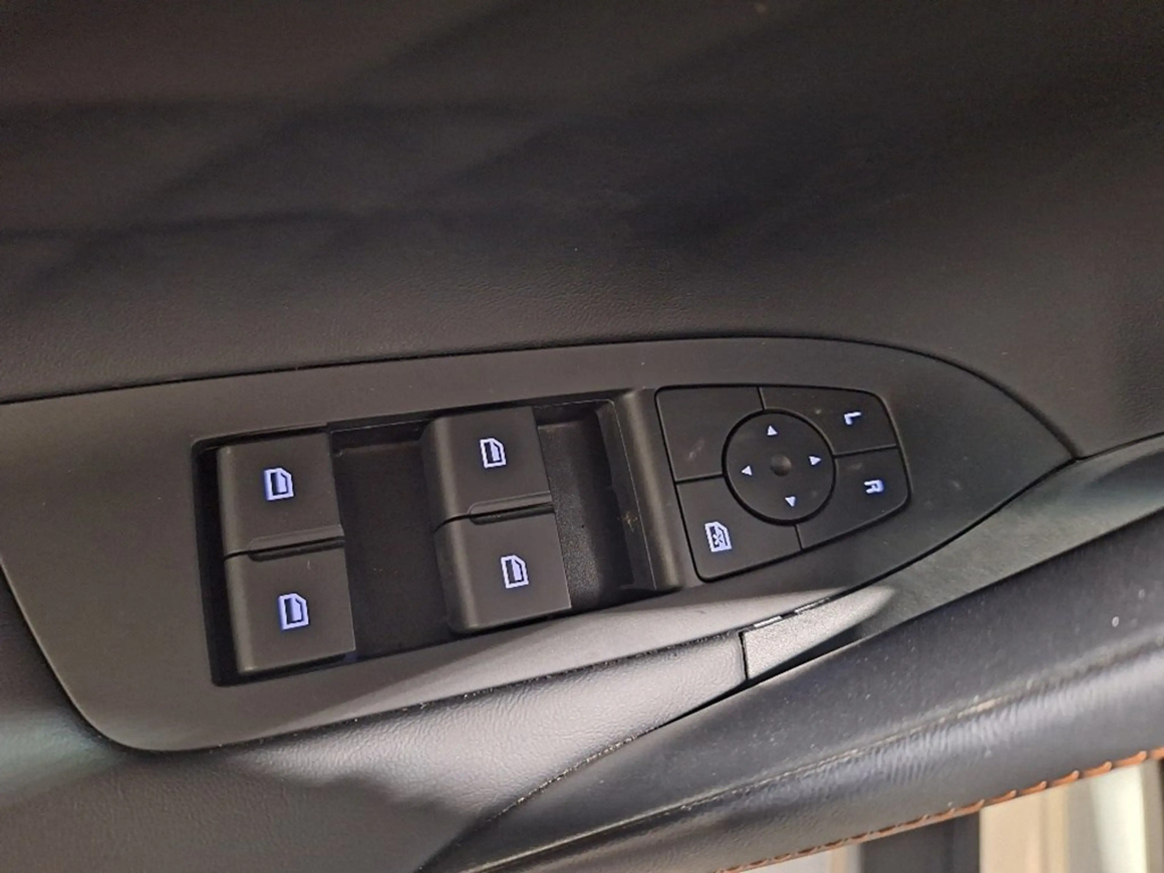 MG EHS 1.5 COMFORT MY25 — photo 15