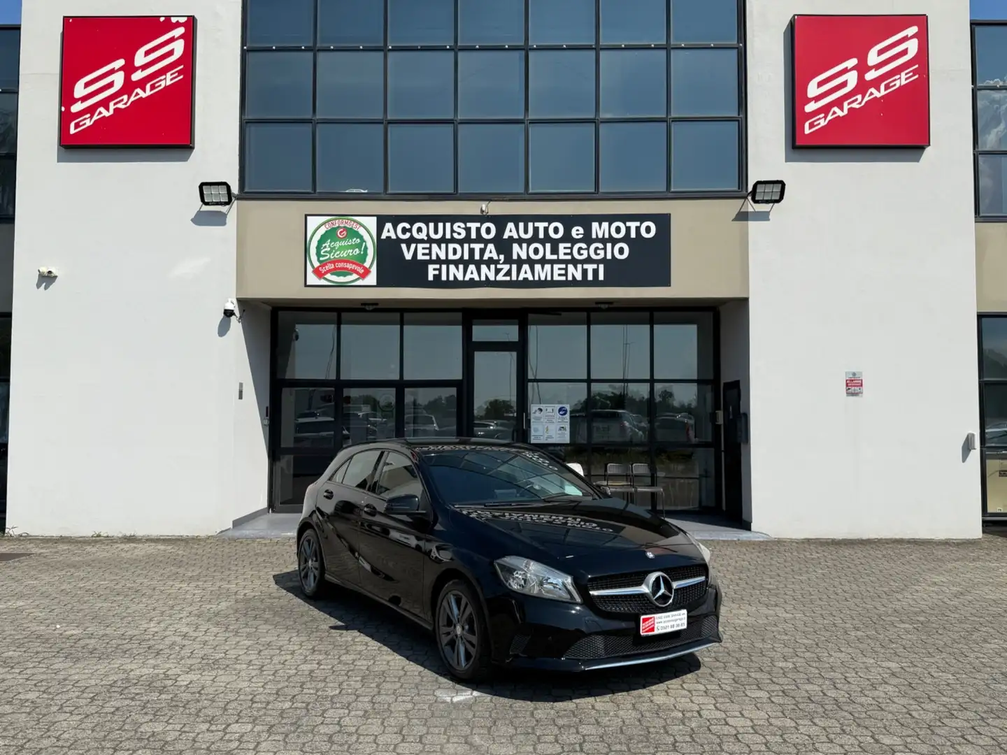 Mercedes-Benz A 160 A 160 d Sport Nero - 1