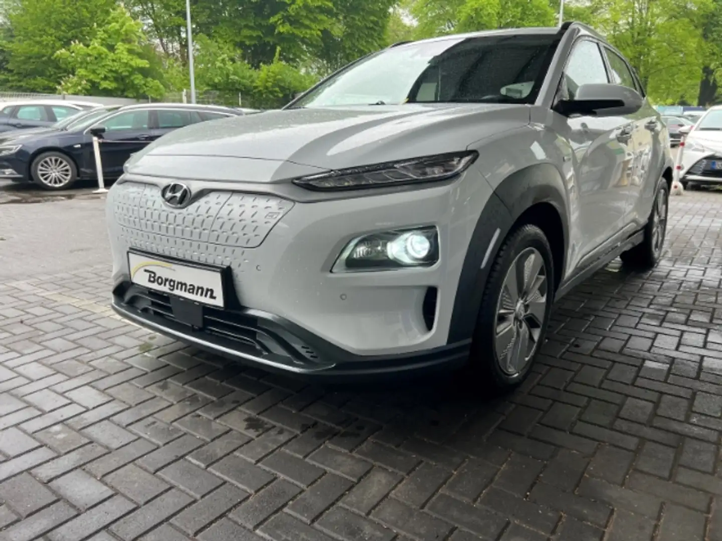 Hyundai KONA Premium 2WD Electro MJ20 (150kW) PREMIUM-Paket ink Білий - 1