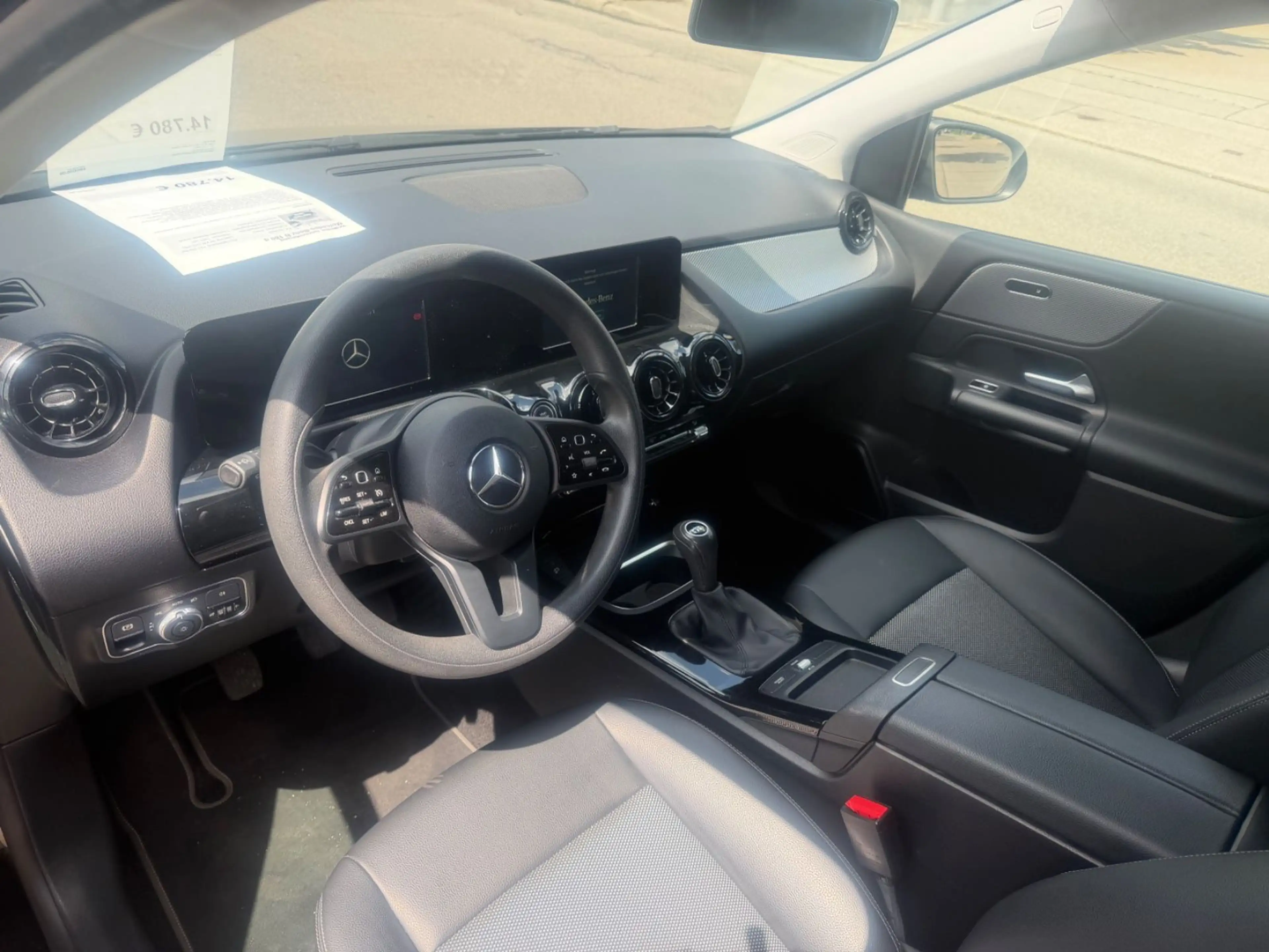Mercedes-Benz B 180 d — photo 8