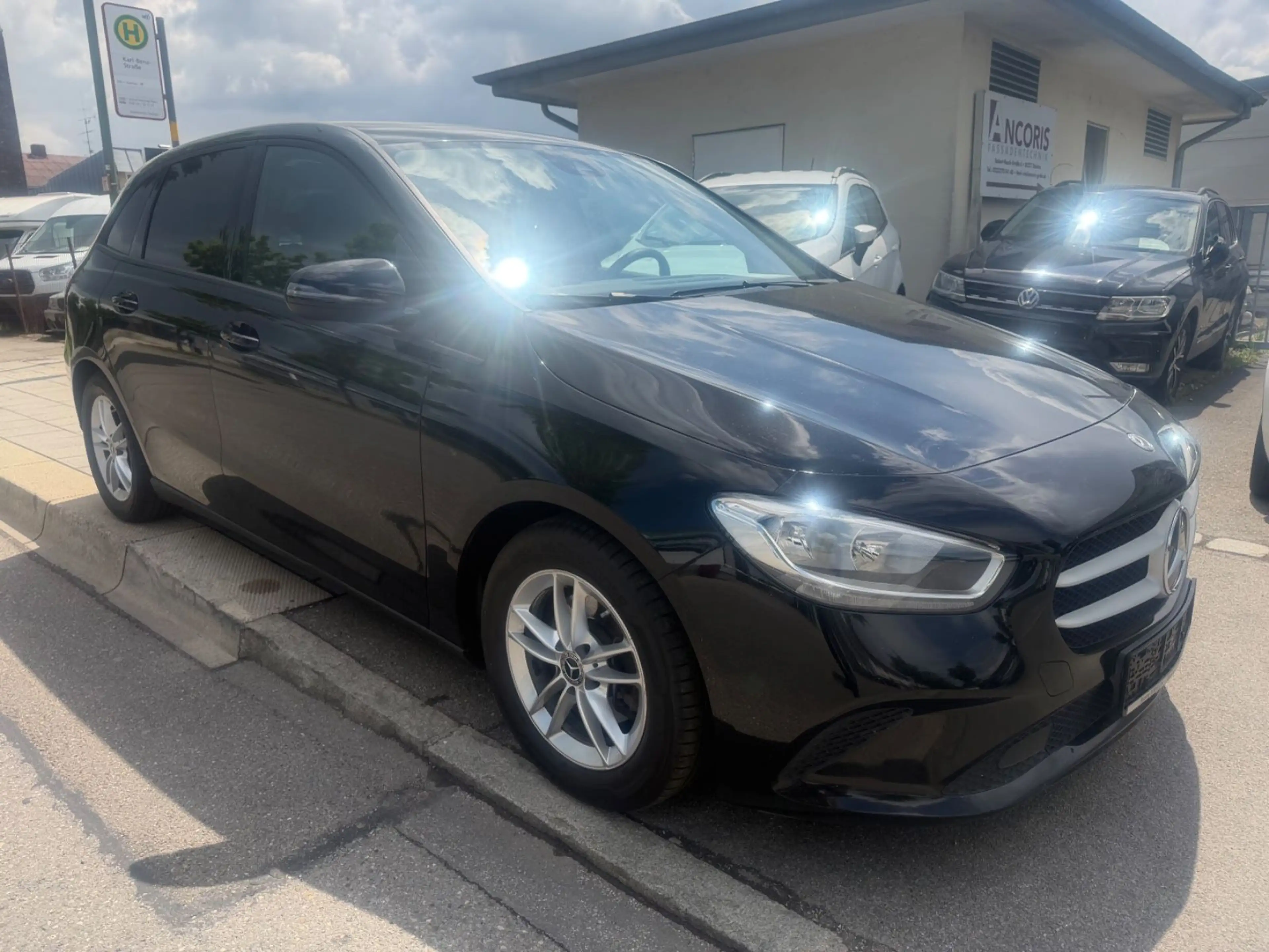 Mercedes-Benz B 180 d — photo 7