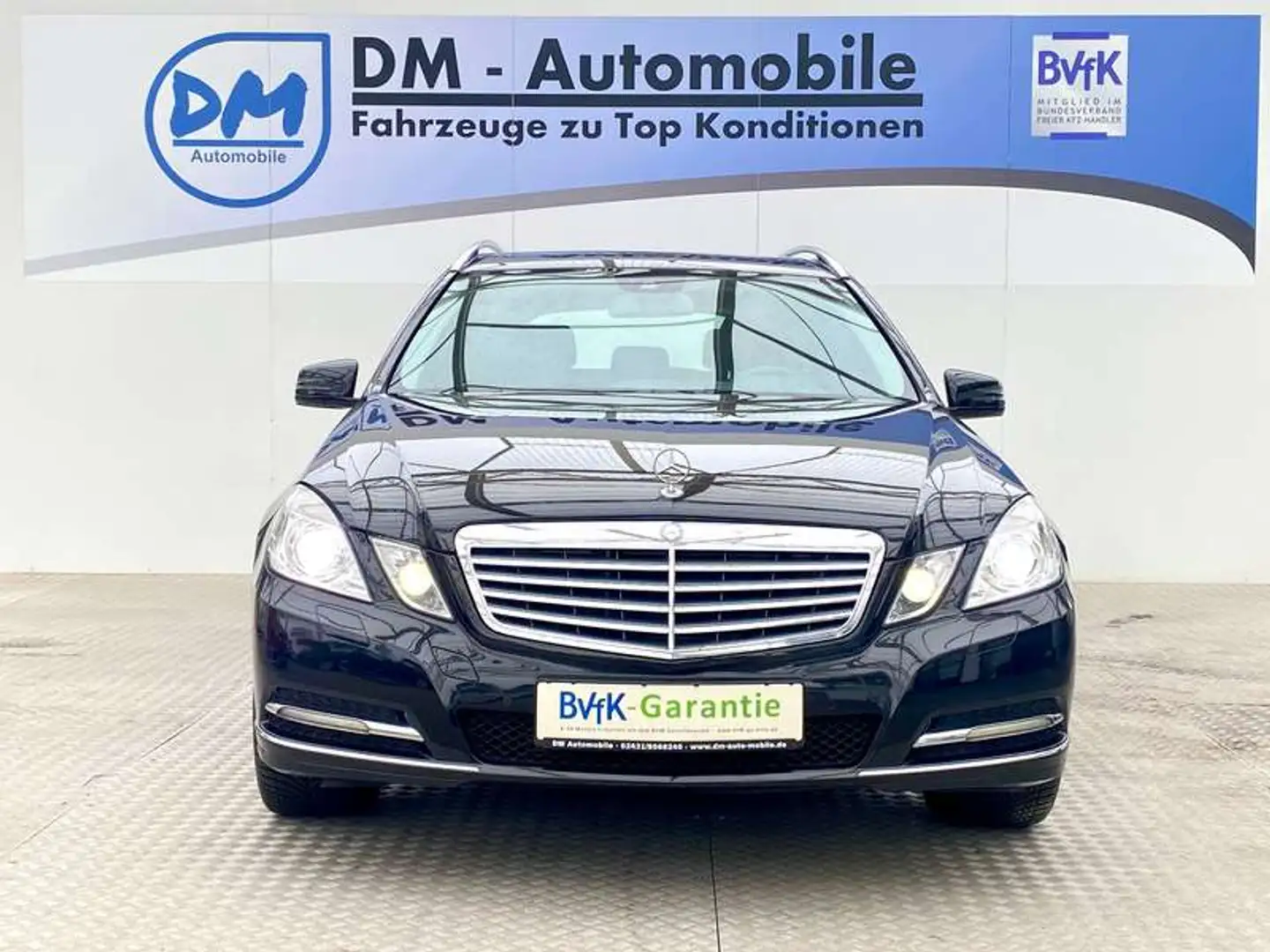Mercedes-Benz E 200 CGI AUTOMATK ELEGANCE NAVI GLASDACH XENON Black - 2