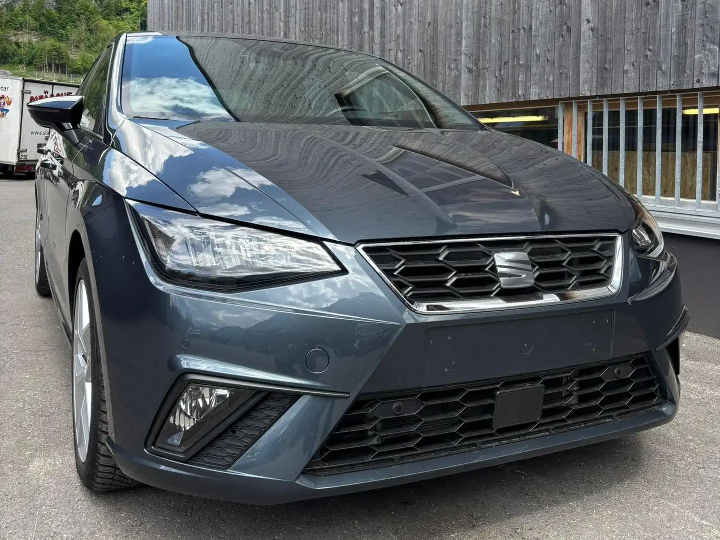 SEAT Ibiza Blau - 2
