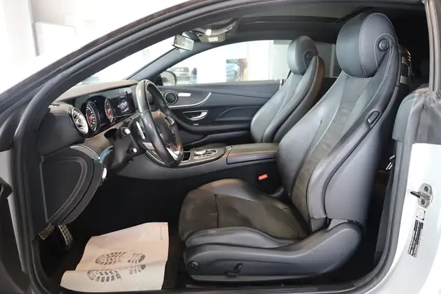 Mercedes-Benz E-Class view 15