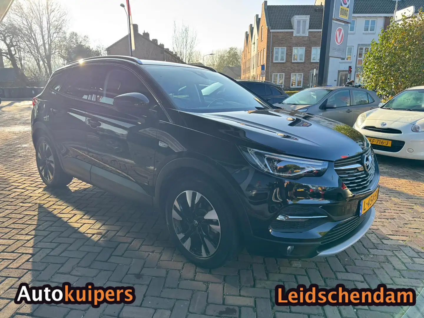 Opel Grandland X 1.6 Turbo Hybrid Innovation Noir - 2