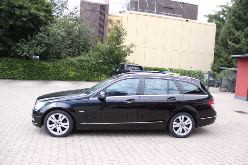Mercedes-Benz C 250 CDI  4Matic Navi / Bi-Xenon /Schiebedach — photo 4