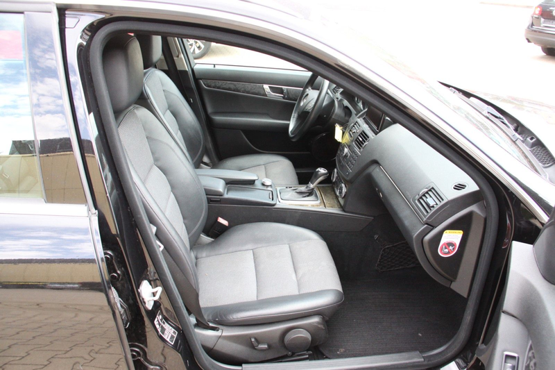 Mercedes-Benz C 250 CDI  4Matic Navi / Bi-Xenon /Schiebedach — photo 9