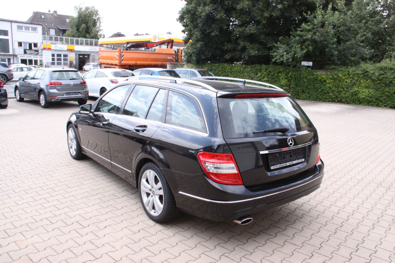 Mercedes-Benz C 250 CDI  4Matic Navi / Bi-Xenon /Schiebedach — photo 6