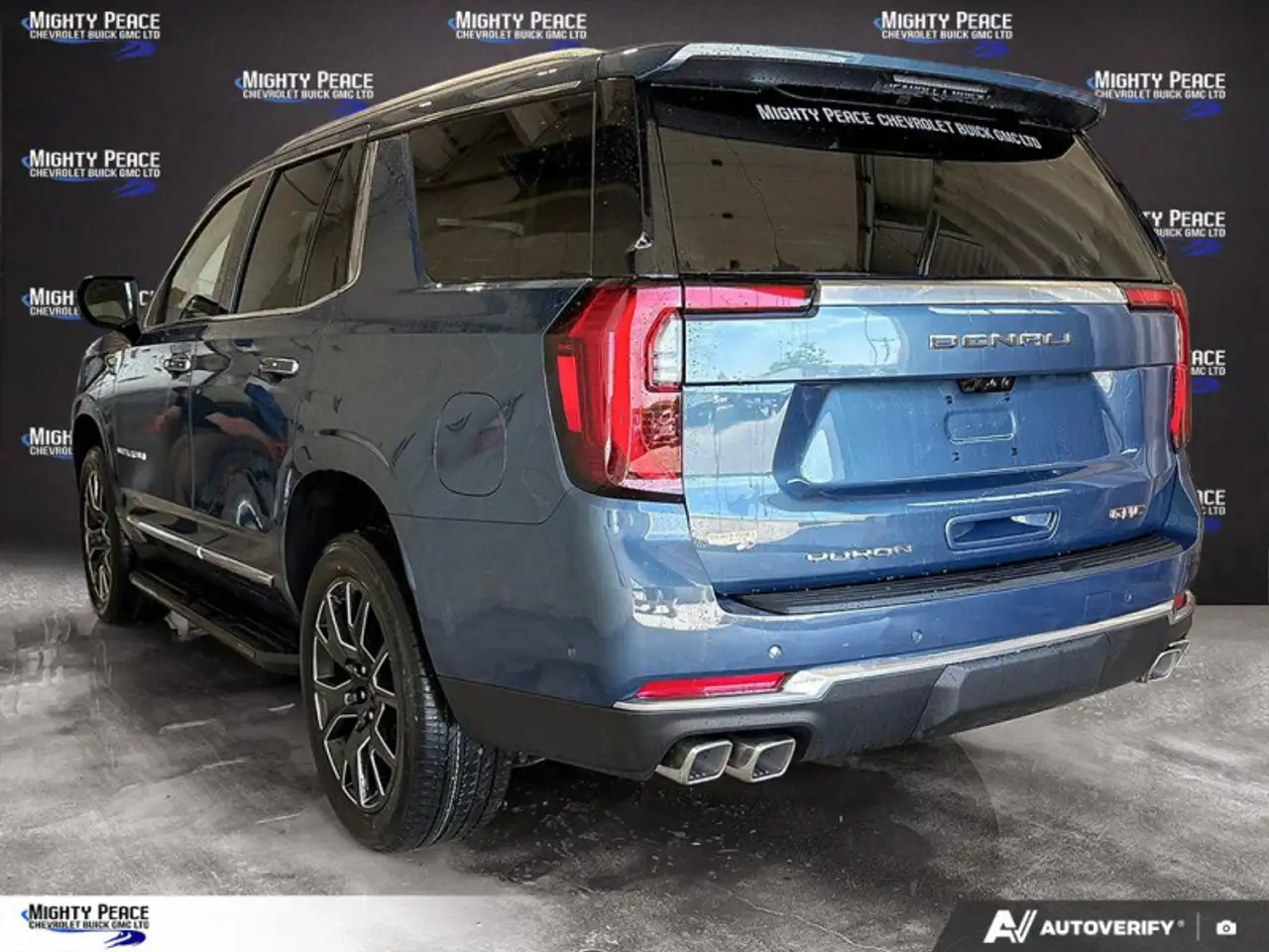 GMC Yukon снимка GMC Yukon