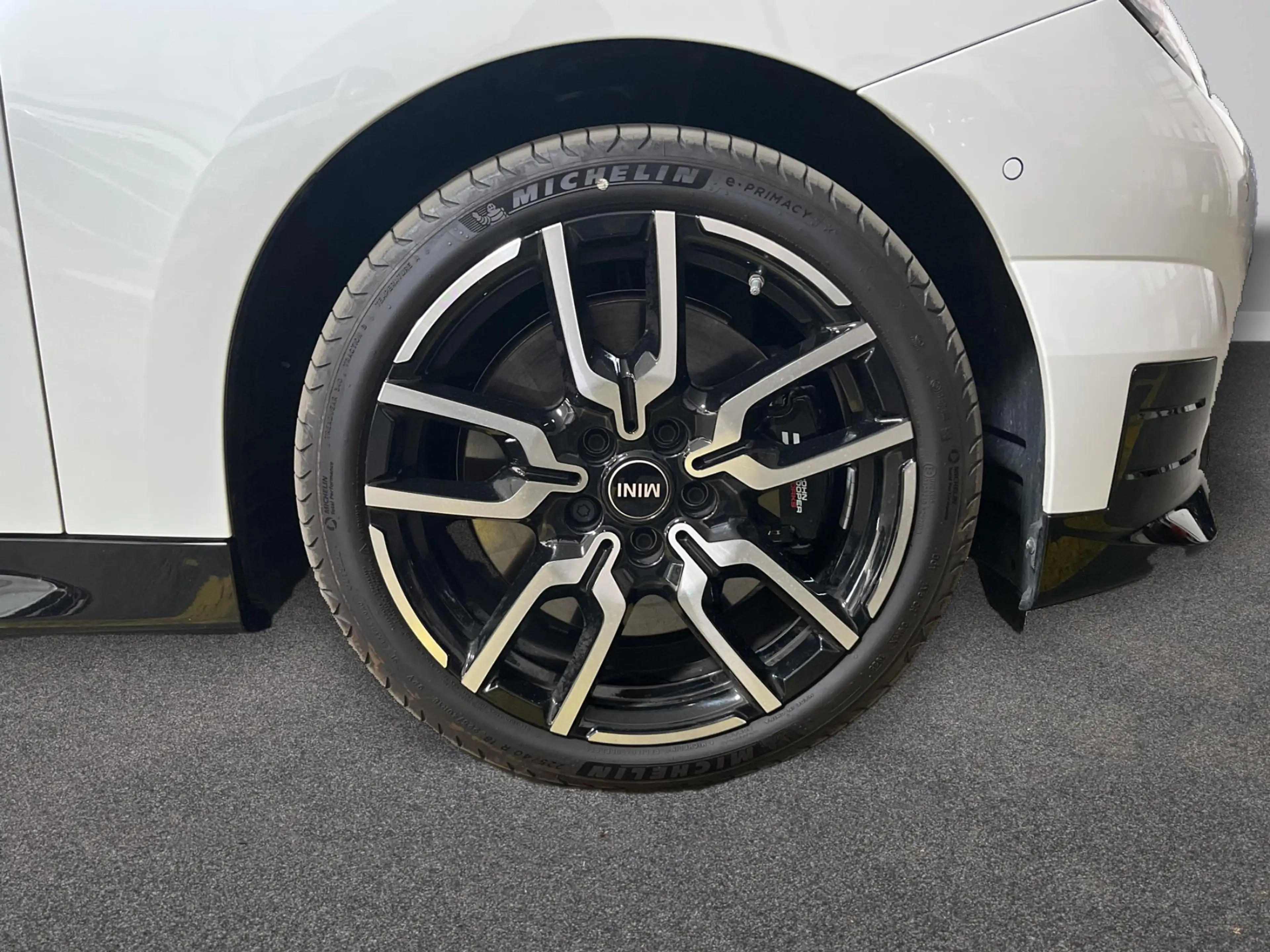 MINI Cooper SE John Cooper Works Trim — photo 11