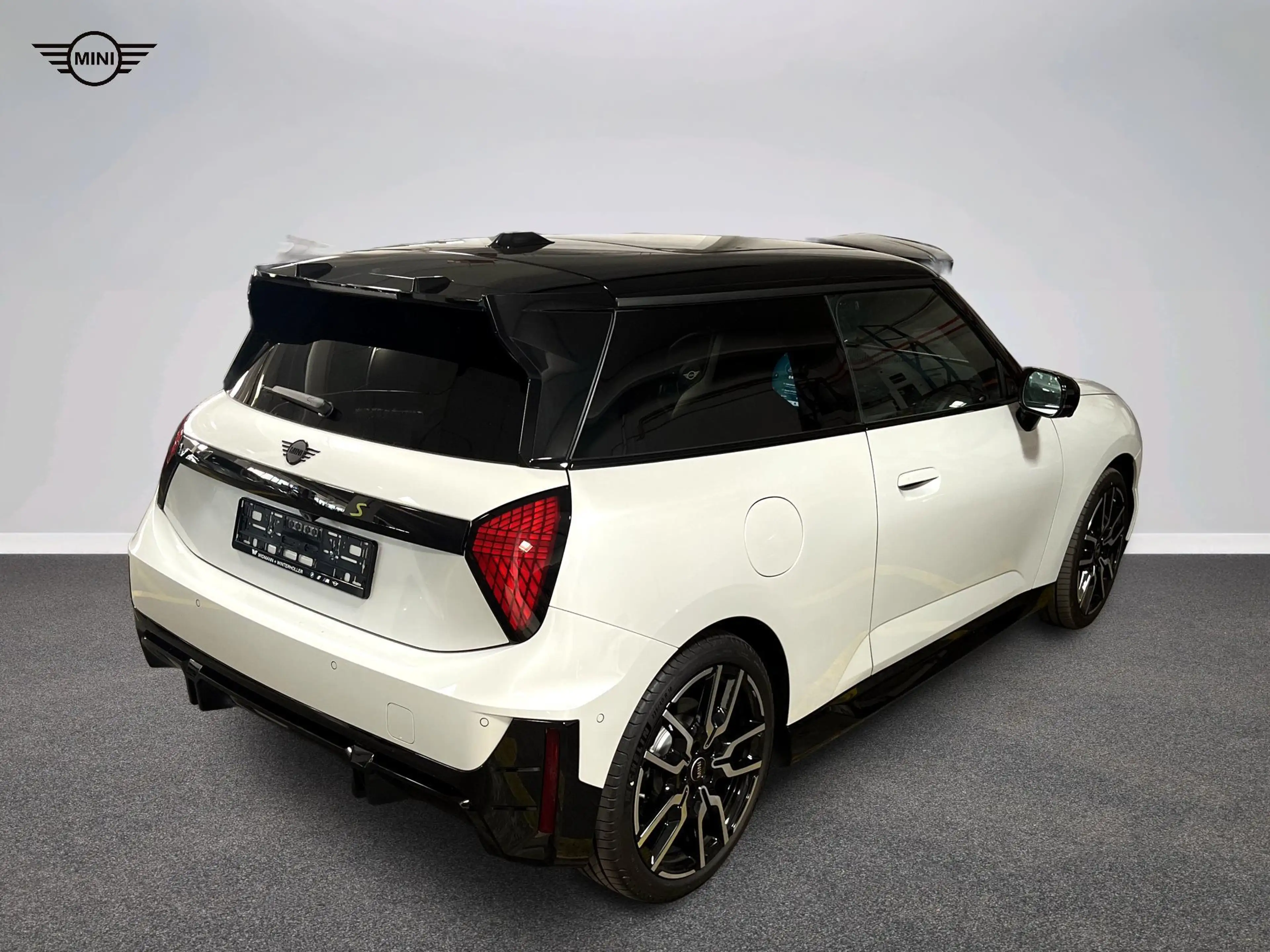 MINI Cooper SE John Cooper Works Trim — photo 4