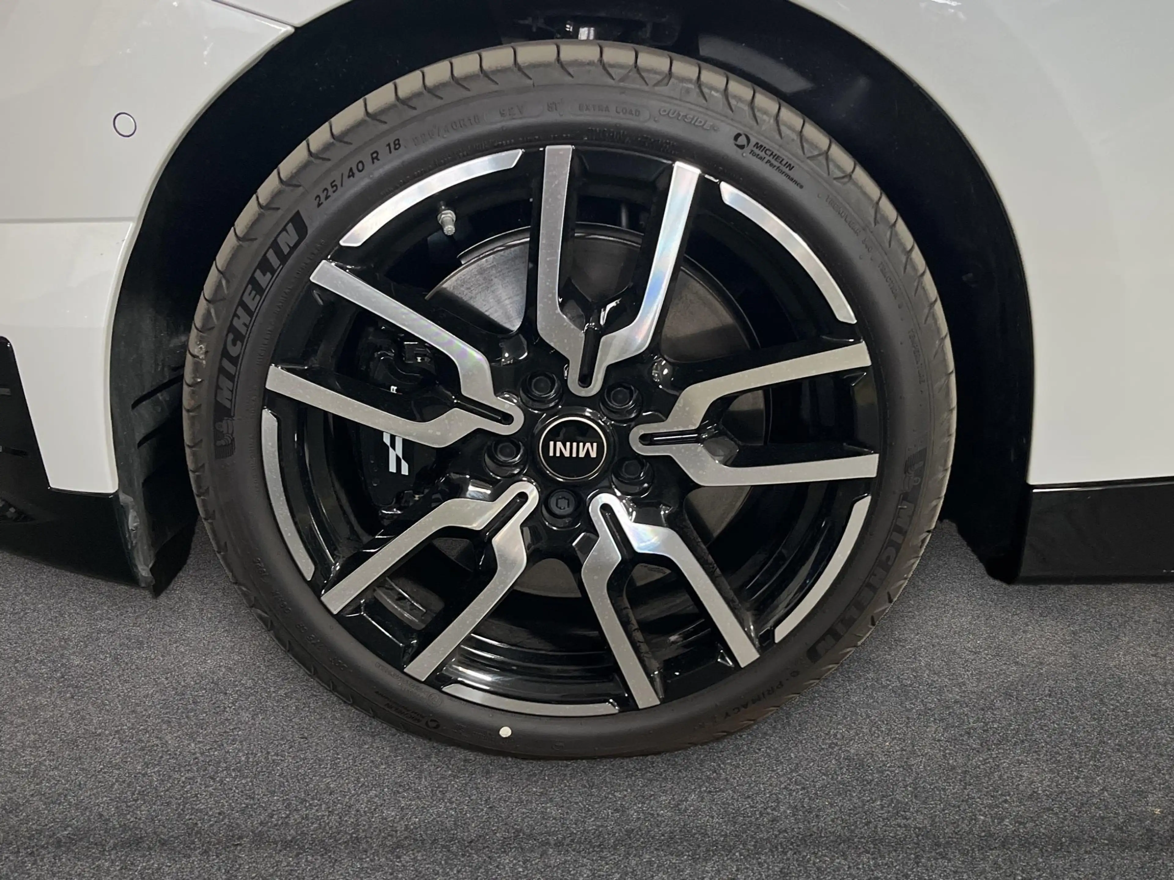 MINI Cooper SE John Cooper Works Trim — photo 9