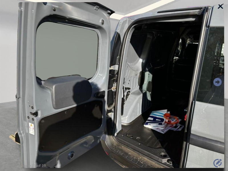 Renault Express Tce 102 ECOLEADER Essentiel — photo 11